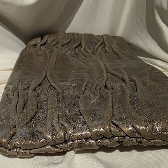 Michael Kors Webster Gold/Silverish Metallic Rushed Leather Wallet Clutch Bag - Picture 7 of 9